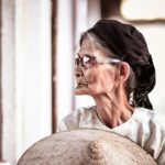 В Китае семья скрыла смерть мужчины от 80-летней матери и заказала его ИИ-двойника