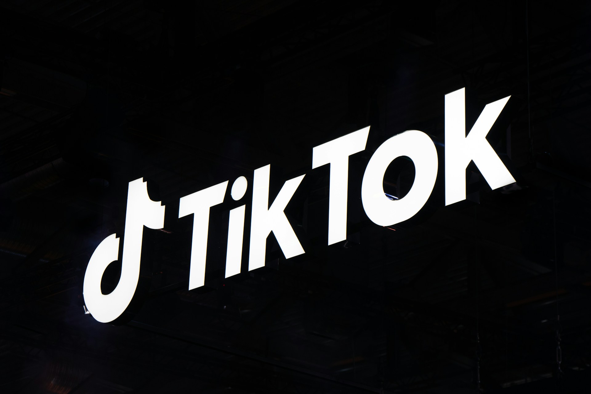Владельцы TikTok увеличили расходы на ИИ-инфраструктуру